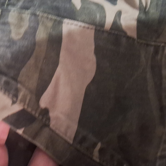 Camouflage Girls Pants - Picture 3 of 4
